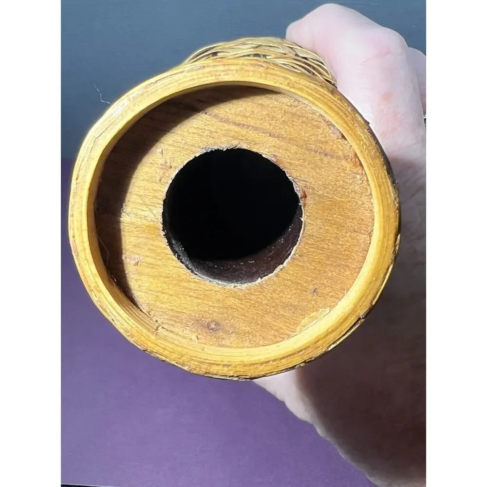 Vtg Wicker Vase Garden Path Design
